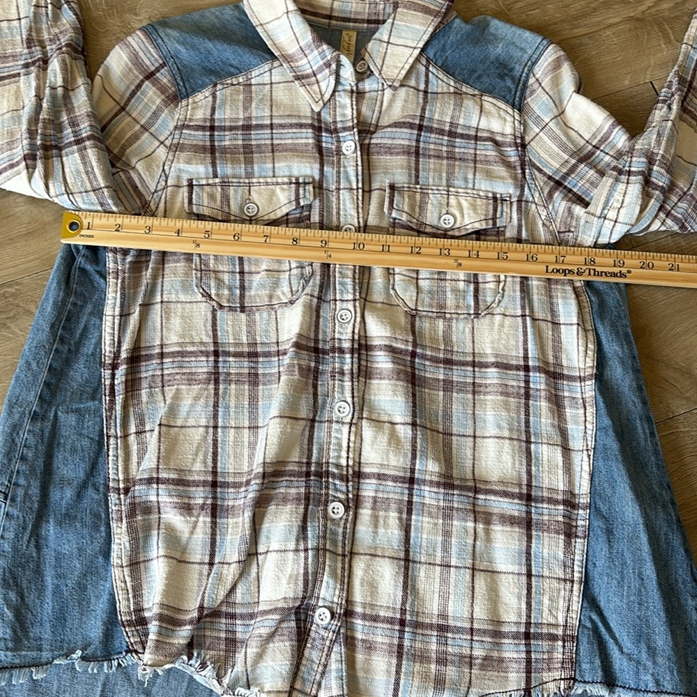 Free People Blue and Brown Button Down Shirt with Denim Size Medium - Picture 5 of 7